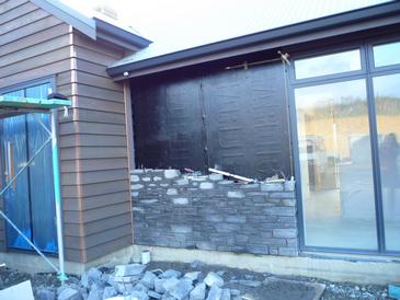 Entrance - Weatherboard & Schist (29.05.2014)